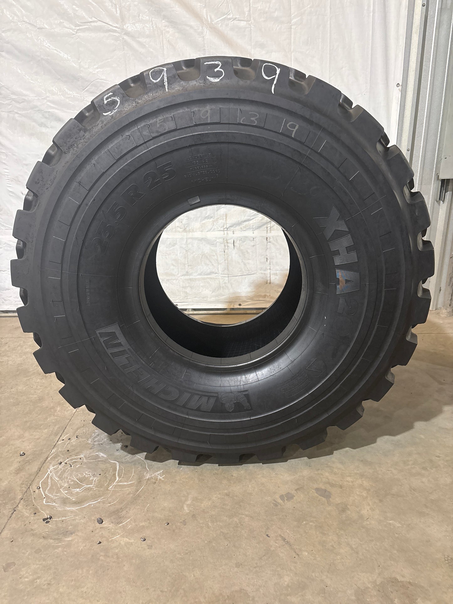 23.5R25 MICHELIN XHA2 #5939