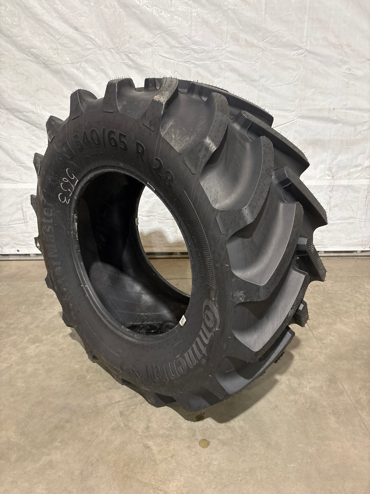 540/65R28 CONTINENTAL TRACTOR MASTER #5653