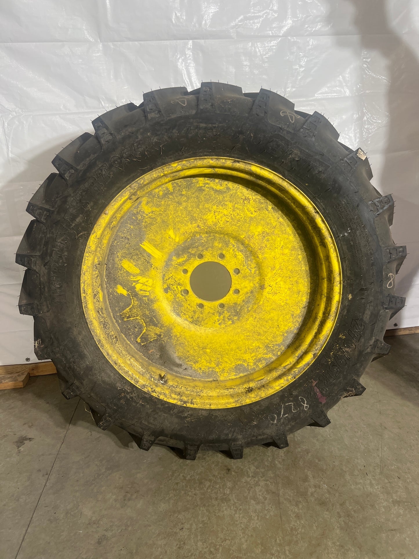 270/95R32 BKT AGRIMAX RT955 (11.2R32,  (11.2-32)