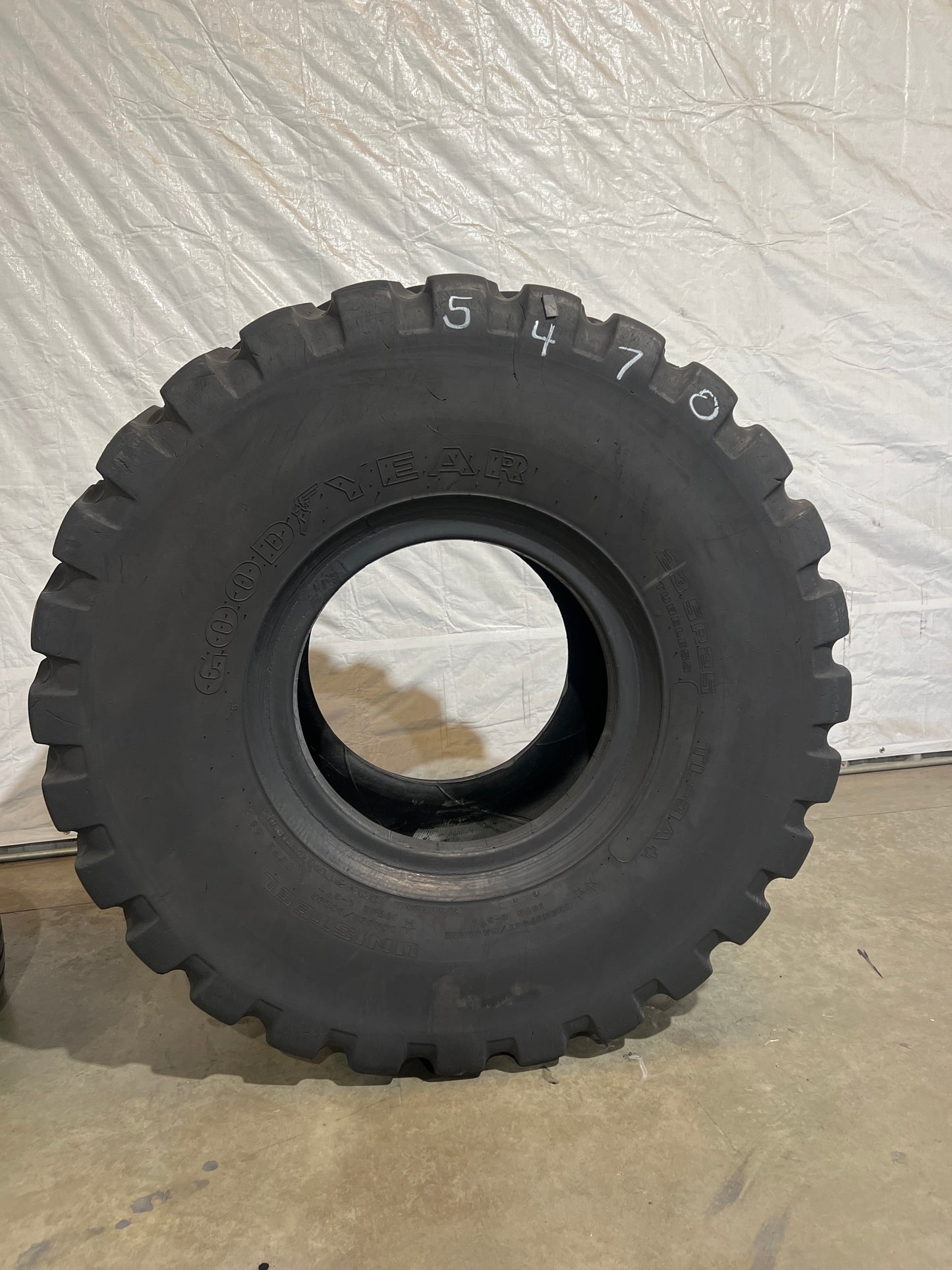 23.5R25 GOODYEAR TL-3A+ #5470