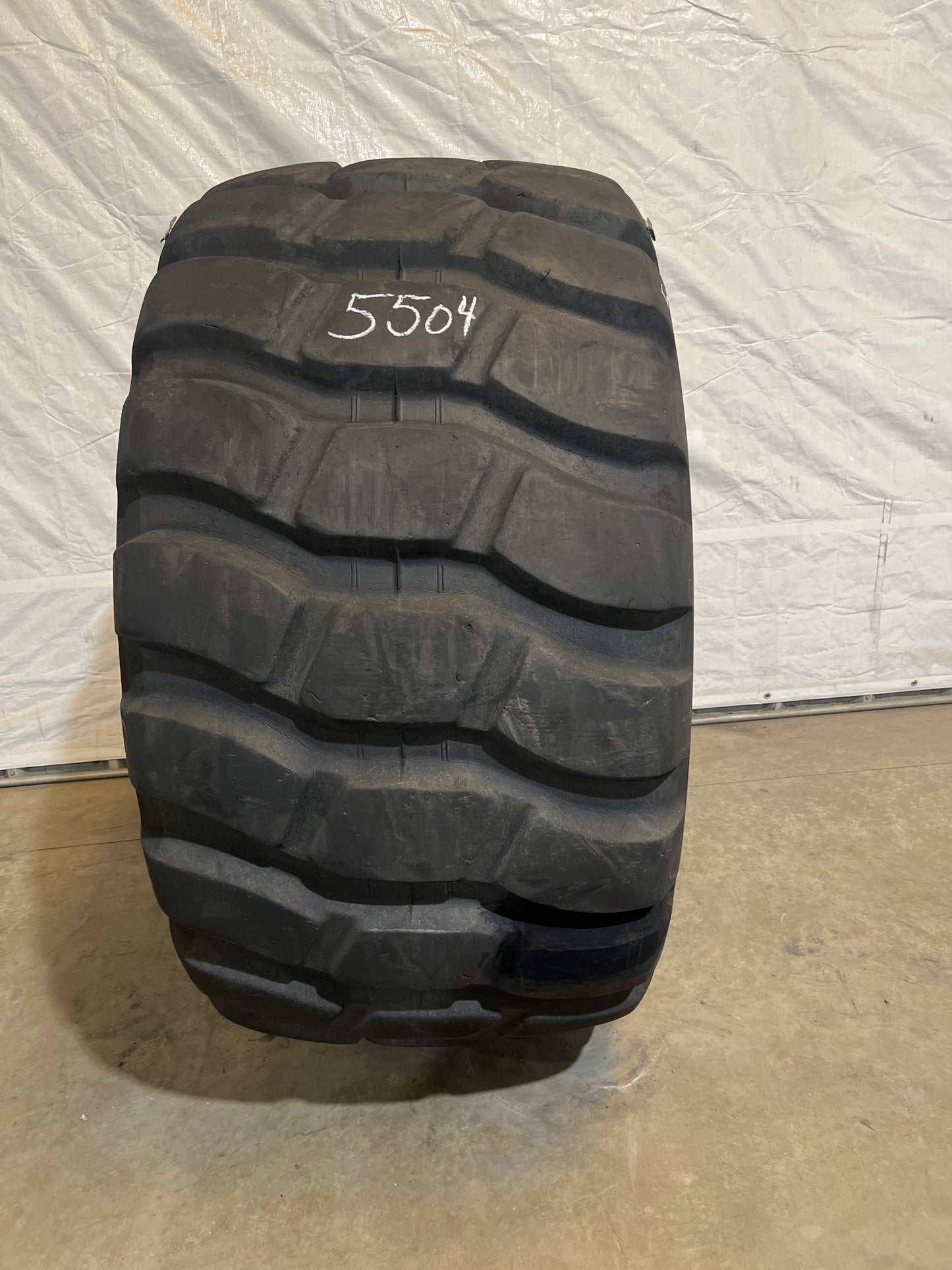 30/65R25 (750/65R25) BRIDGESTONE V-STEEL  L-TRACTION #5504