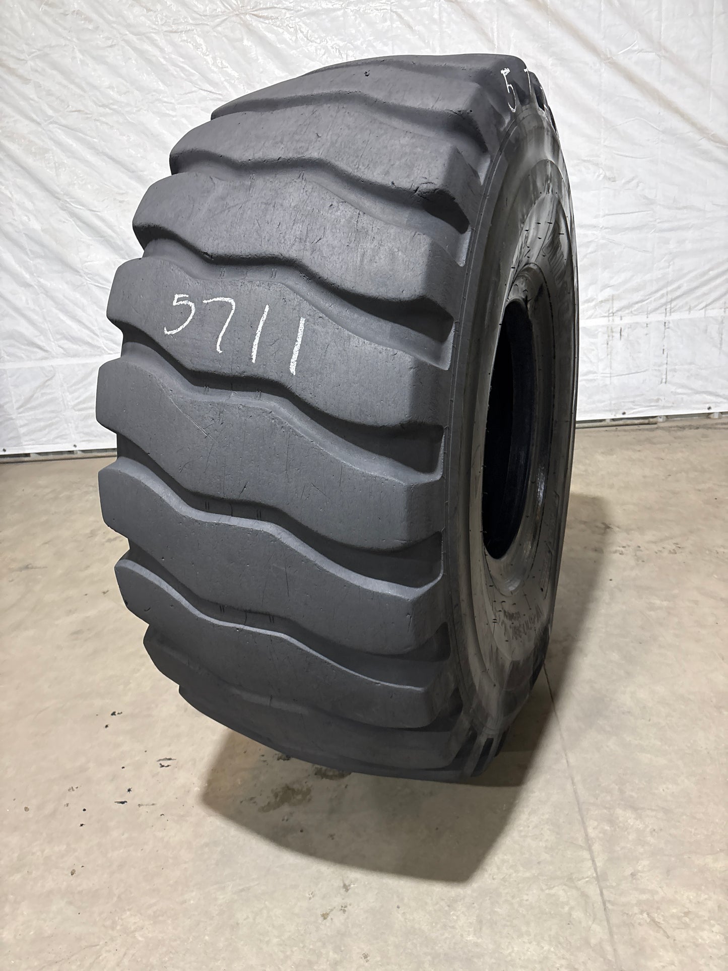 26.5R25 BRIDGESTONE V-STEEL L-TRACTION #5711