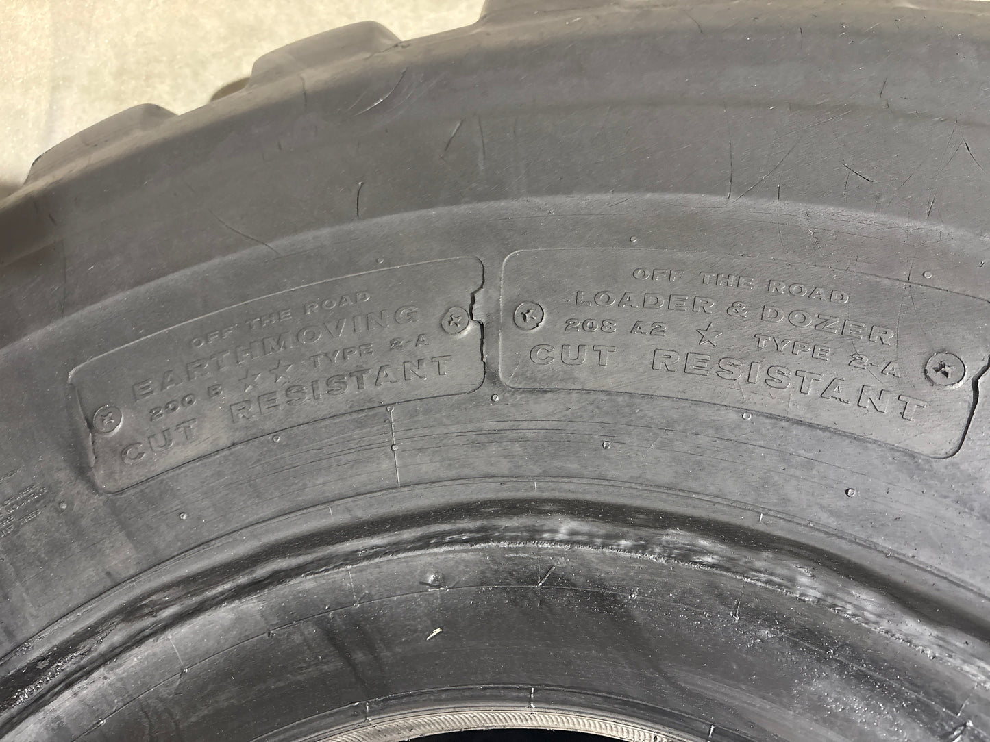 29.5R25 BRIDGESTONE V-STEEL L TRACTION #5961