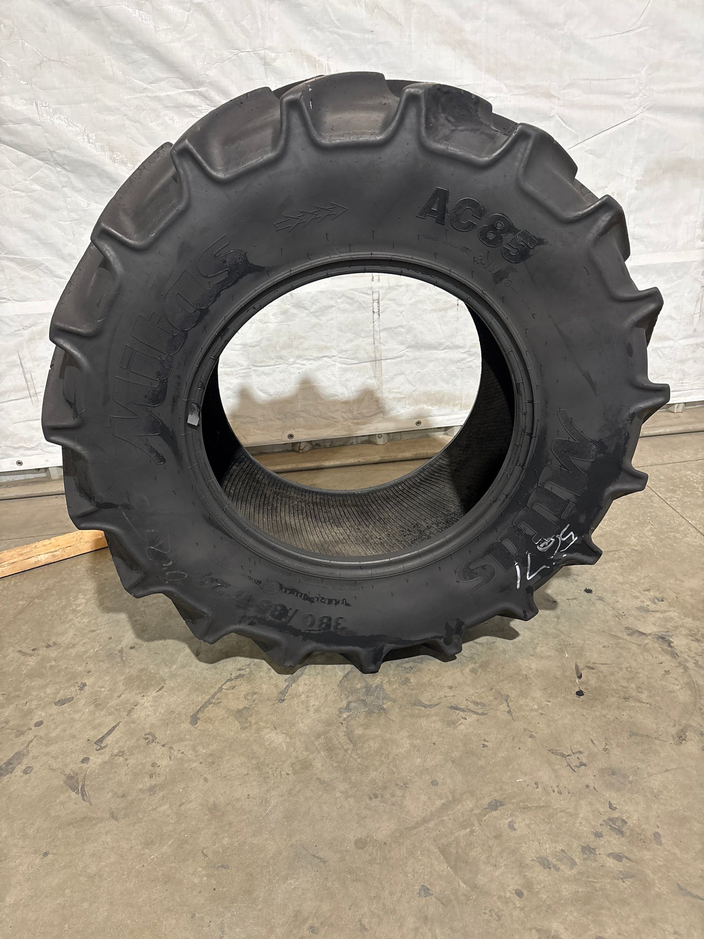 380/85R24 (14.9R24) MITAS AC85 #5671