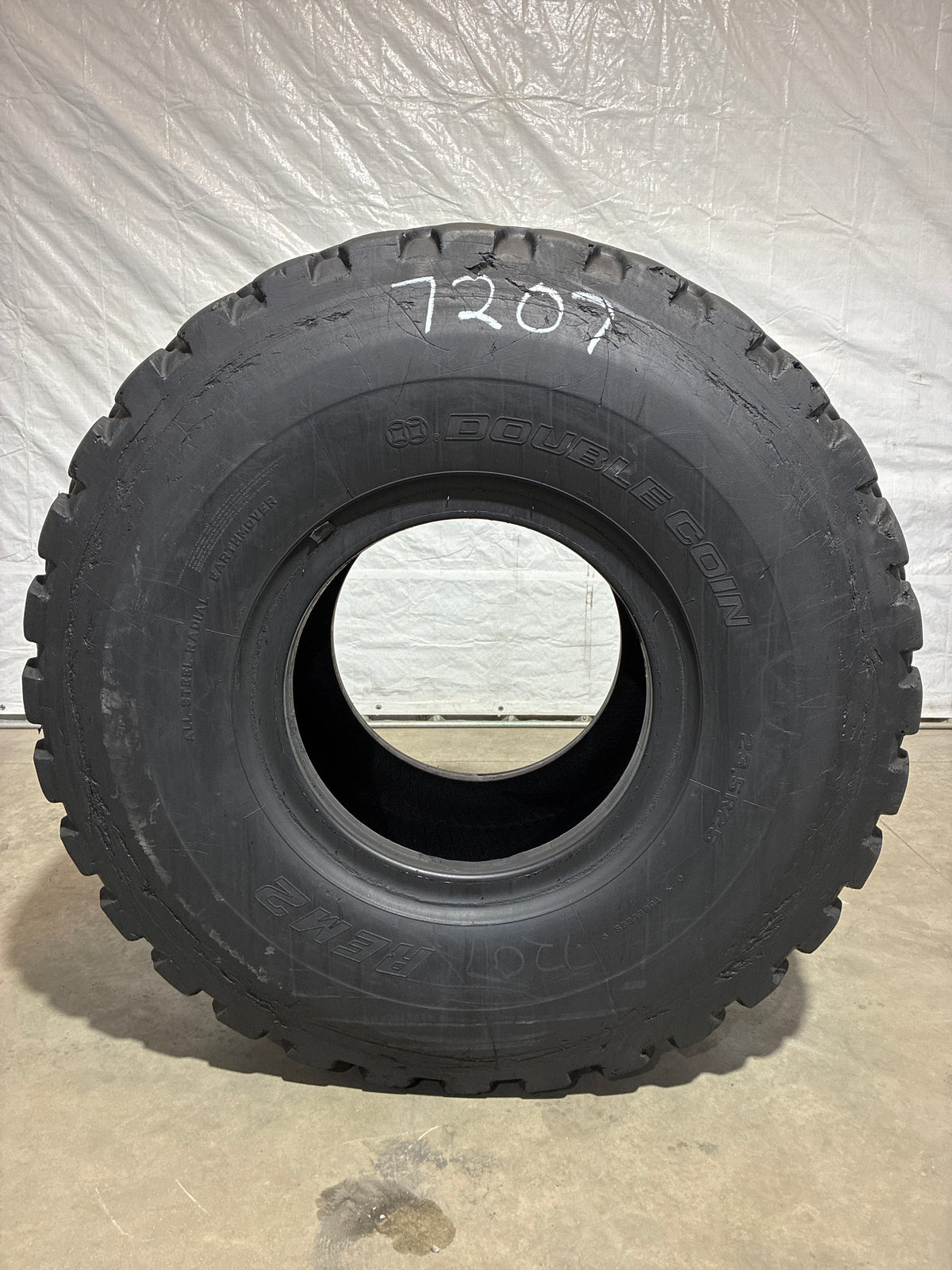 23.5R25 DOUBLE COIN REM-2 #7207