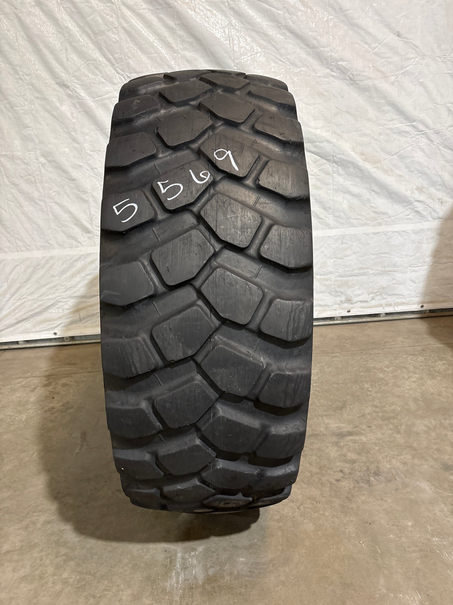 20.5R25 TITAN TGD2 #5569