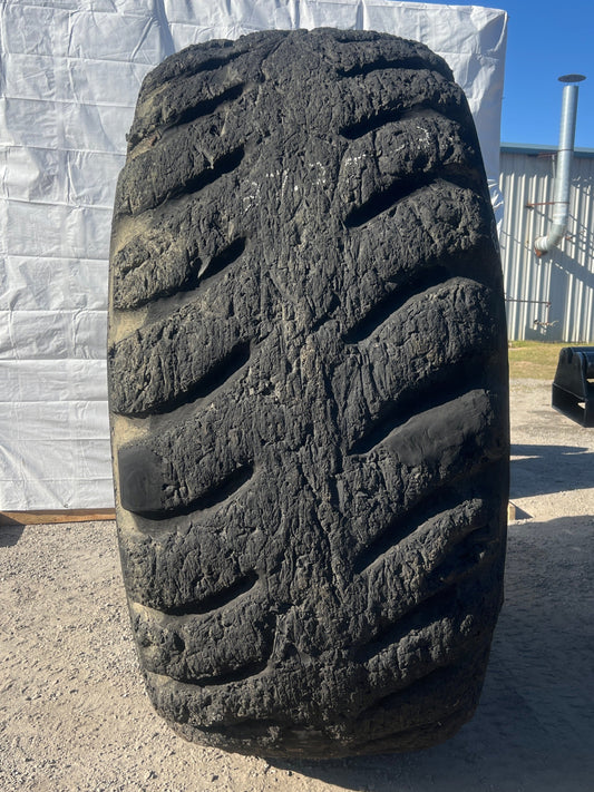 37.25-35 FIRESTONE SUPER ROCK GRIP WB #6605