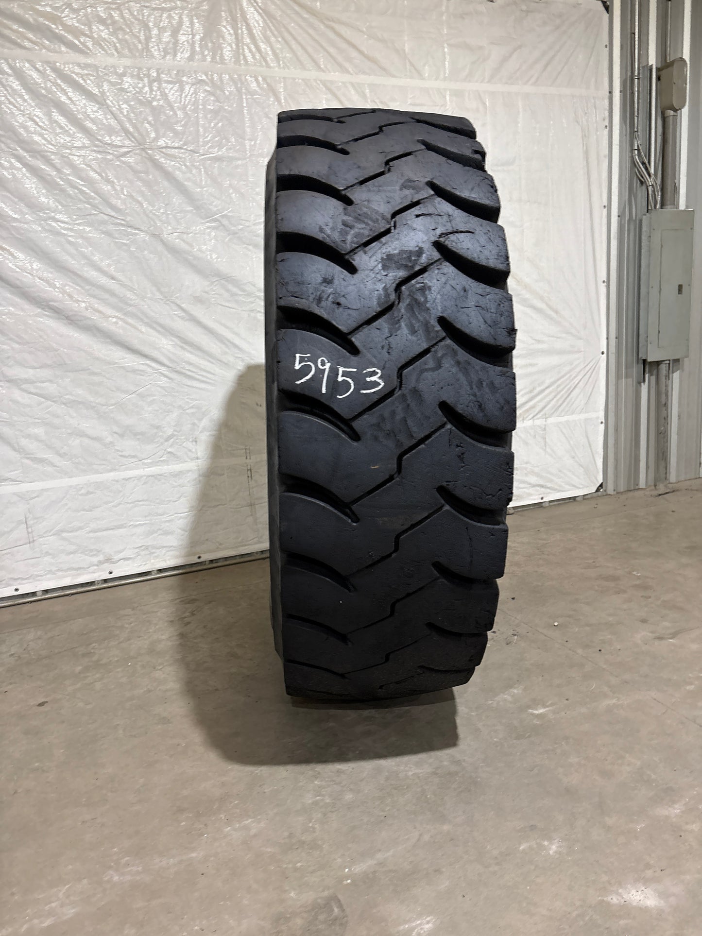 24.00R35 GOODYEAR UNI-STEEL RM-4B+ #5953