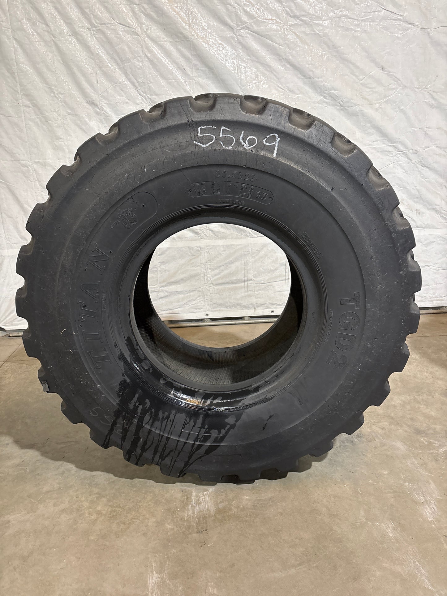 20.5R25 TITAN TGD2 #5569