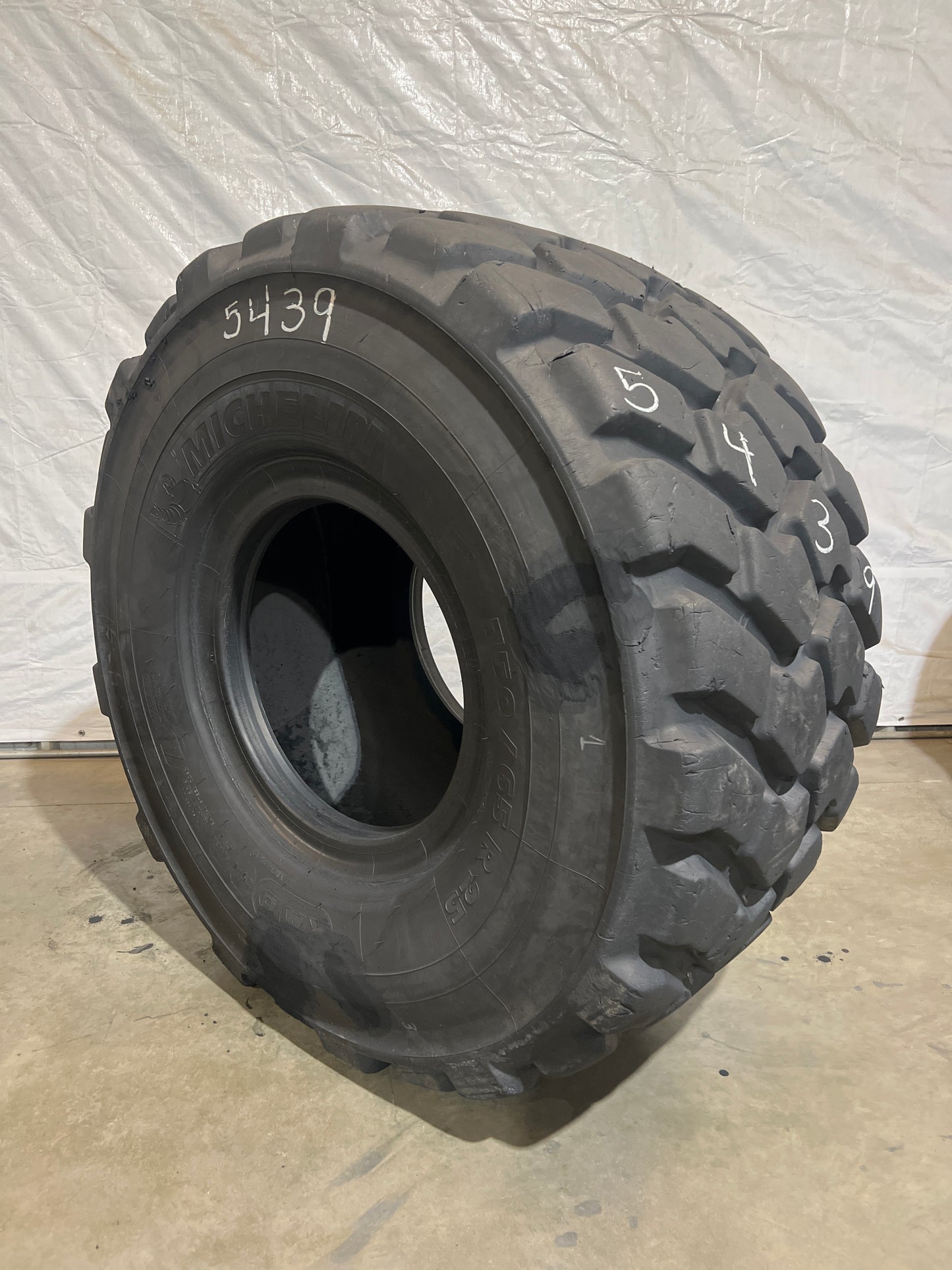 750/65R25 MICHELIN XAD SUPER E3-T #5439