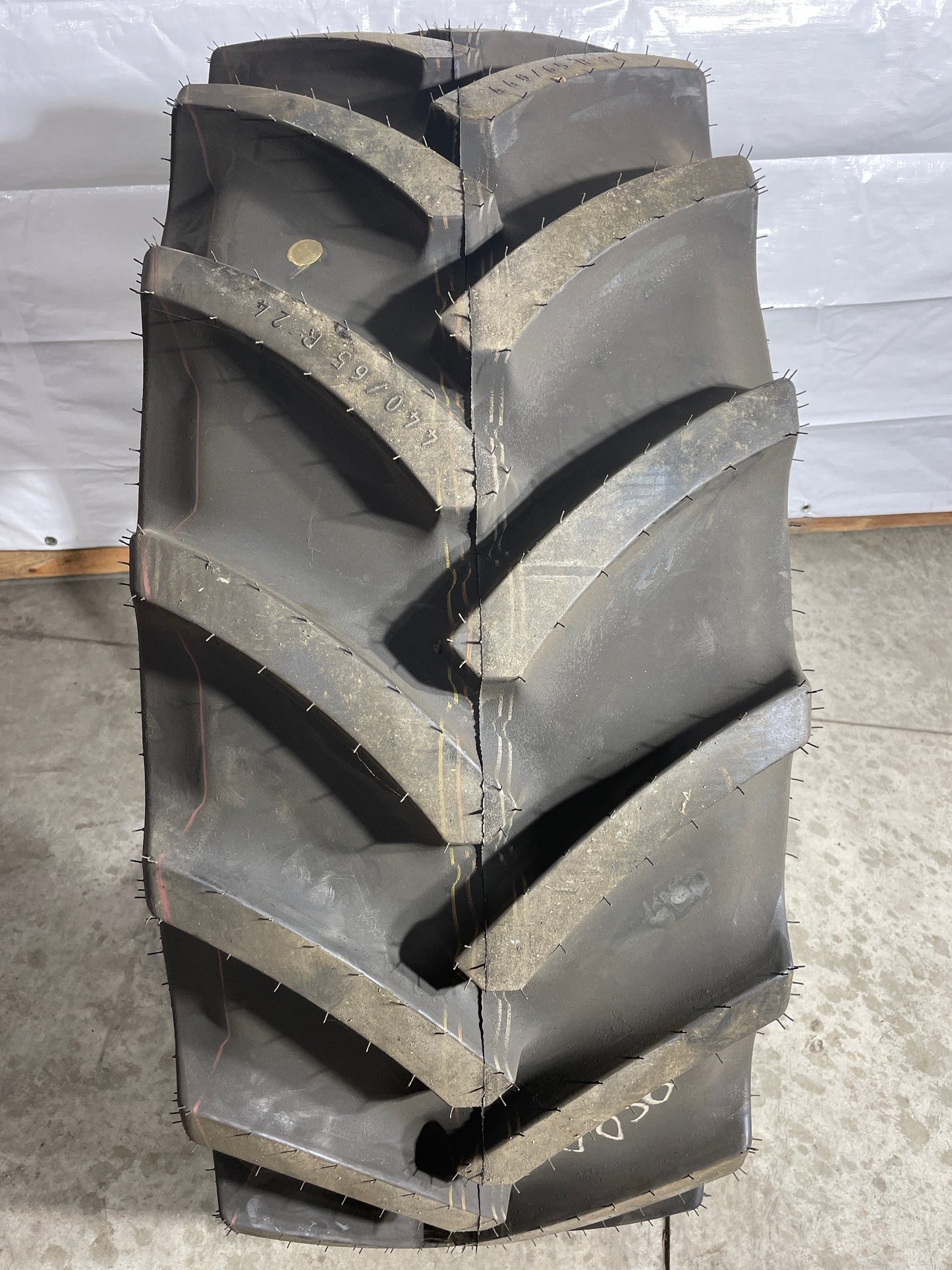 440/65R24 MITAS AC 65