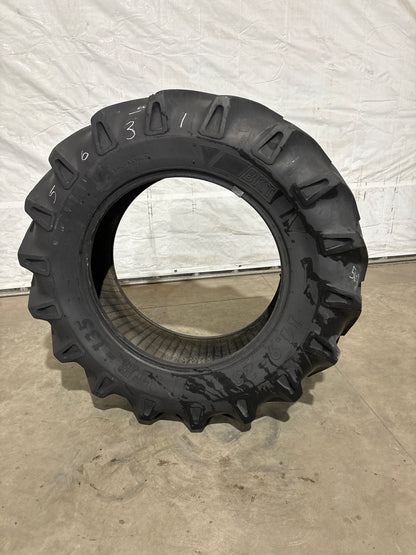 14.9-28 BKT TR-135 #5631