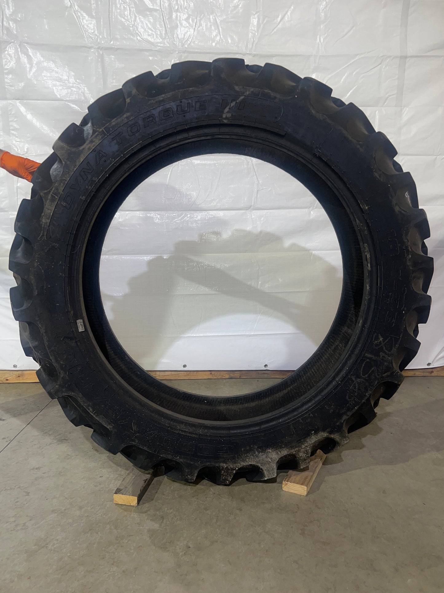 12.4-32 GOODYEAR DYNA TORQUE III