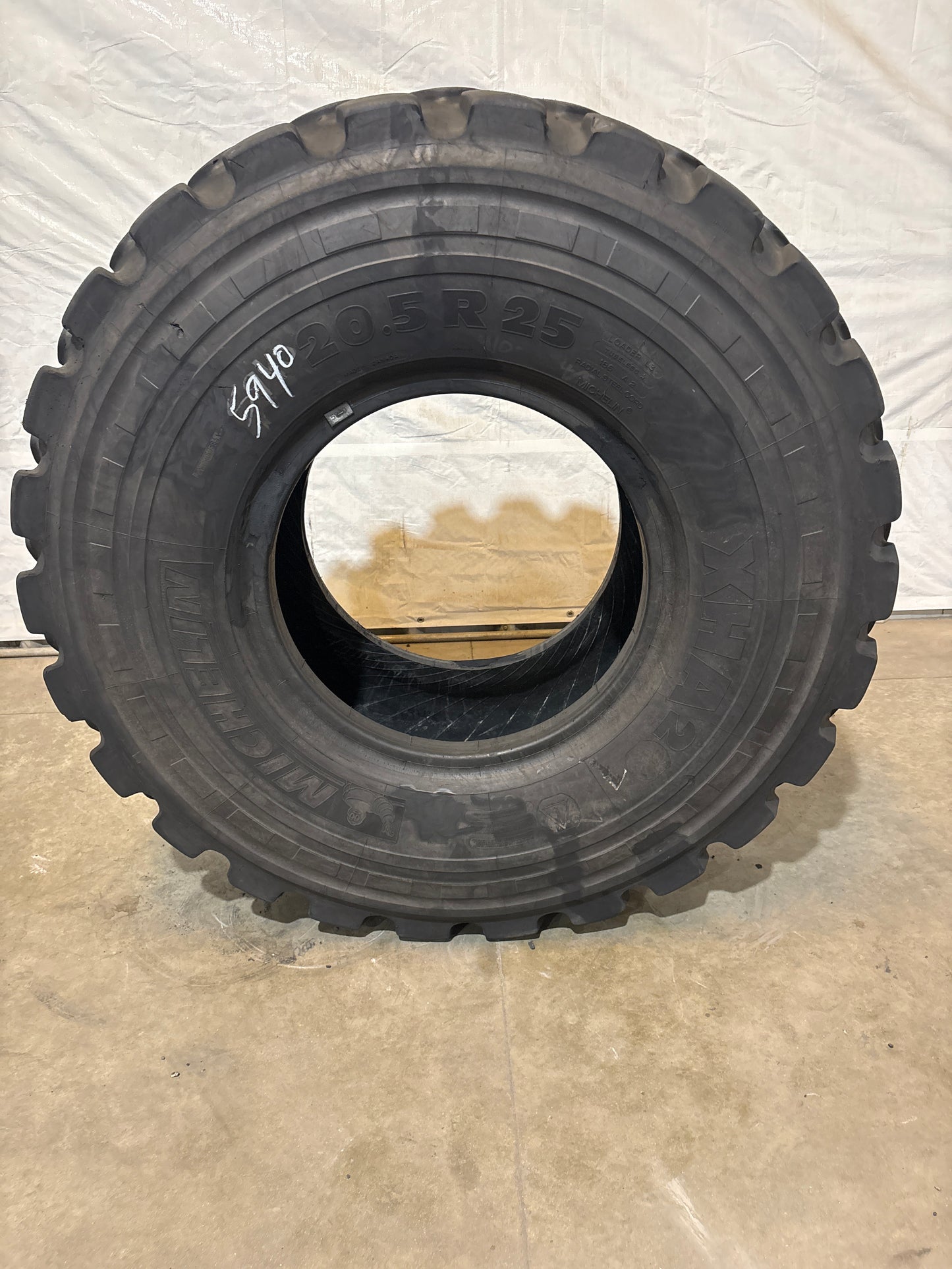 20.5R25 MICHELIN XHA2 #5940