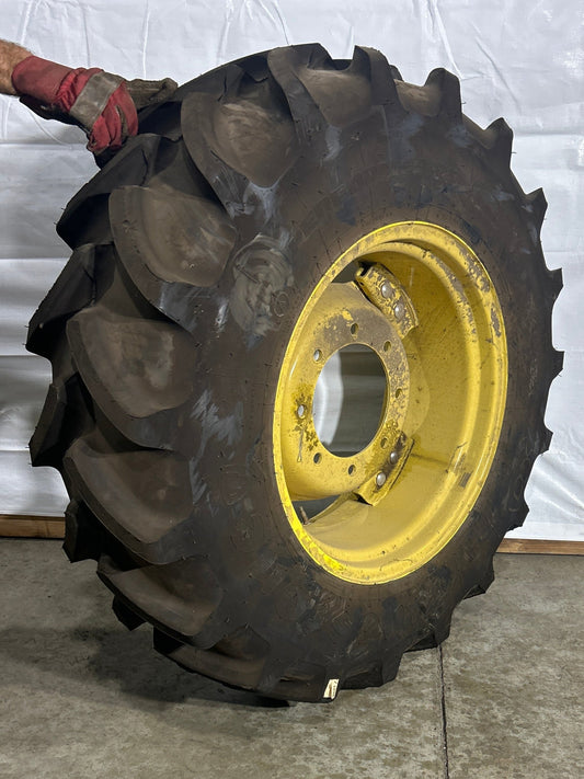 340/85R24 (13.6R24) FIRESTONE PERFORMER 85