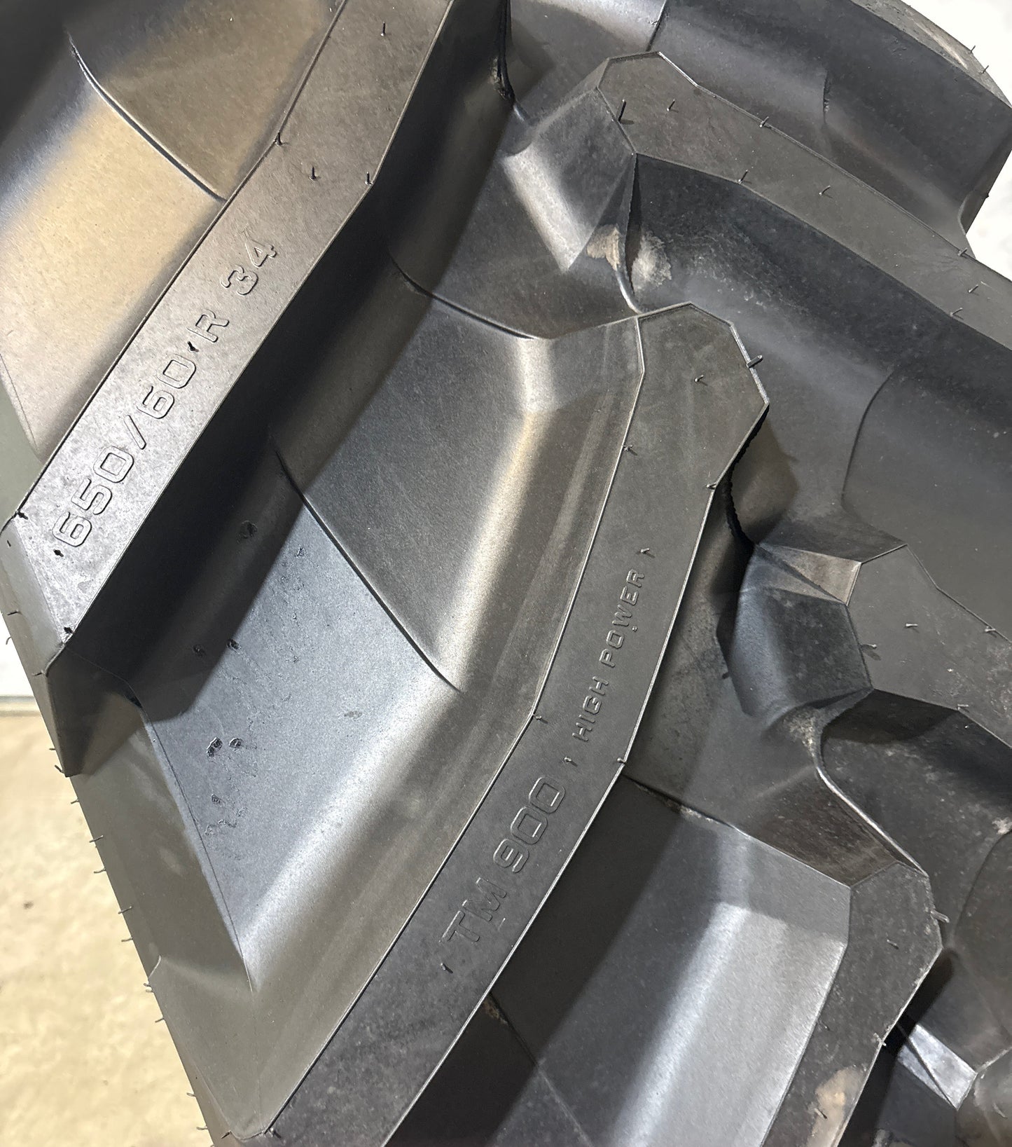 650/60R34 TRELLEBORG TM 900 HIGH POWER #5856