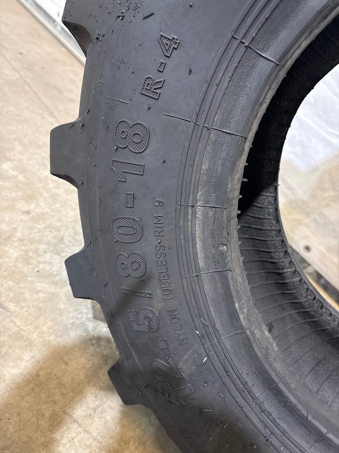 12.5/80-18 LOADMAXX R4 SERIES #5666