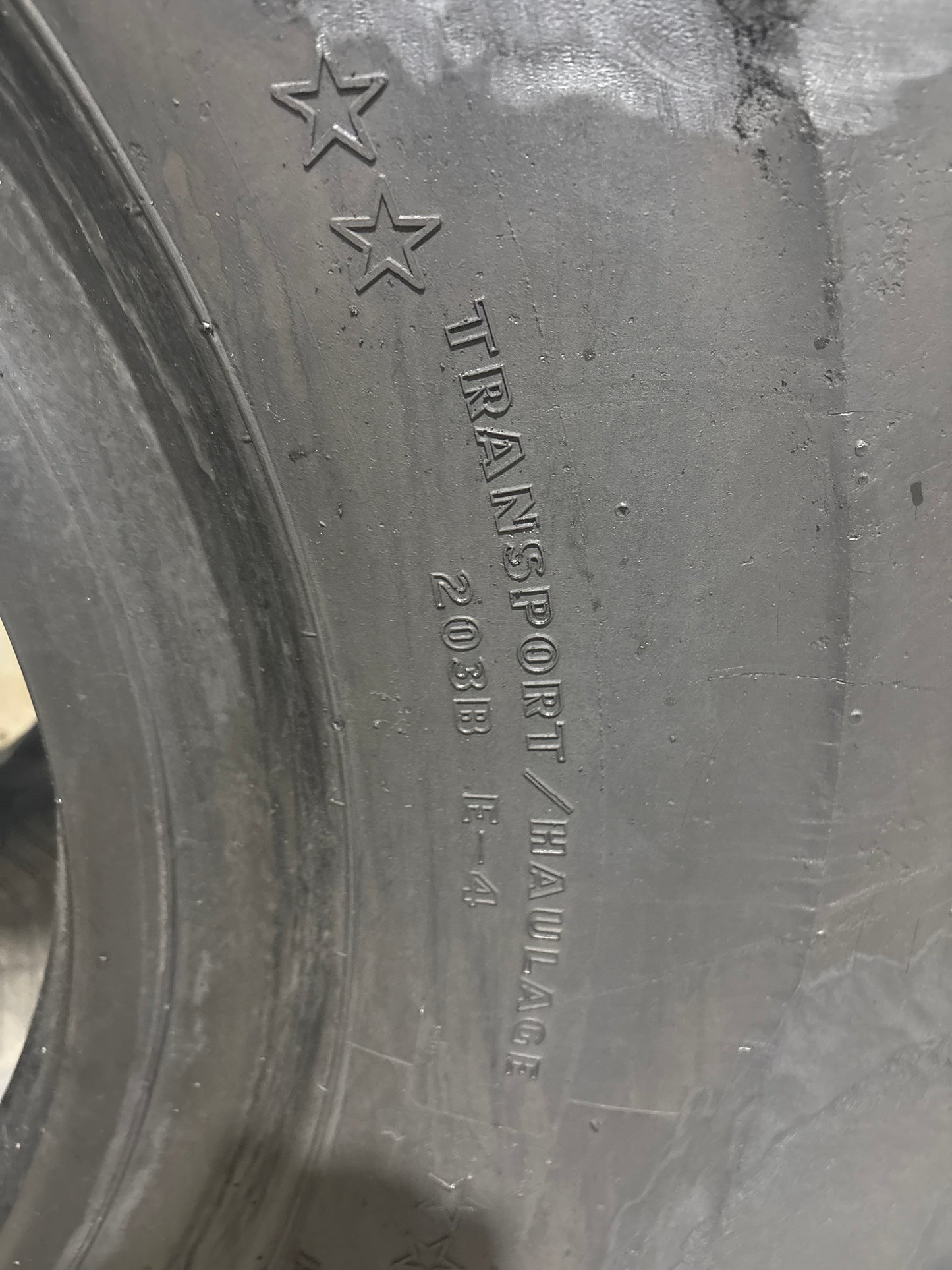 875/65R29 GOODYEAR UNI-STEEL GP-4D HI-STAB #7051