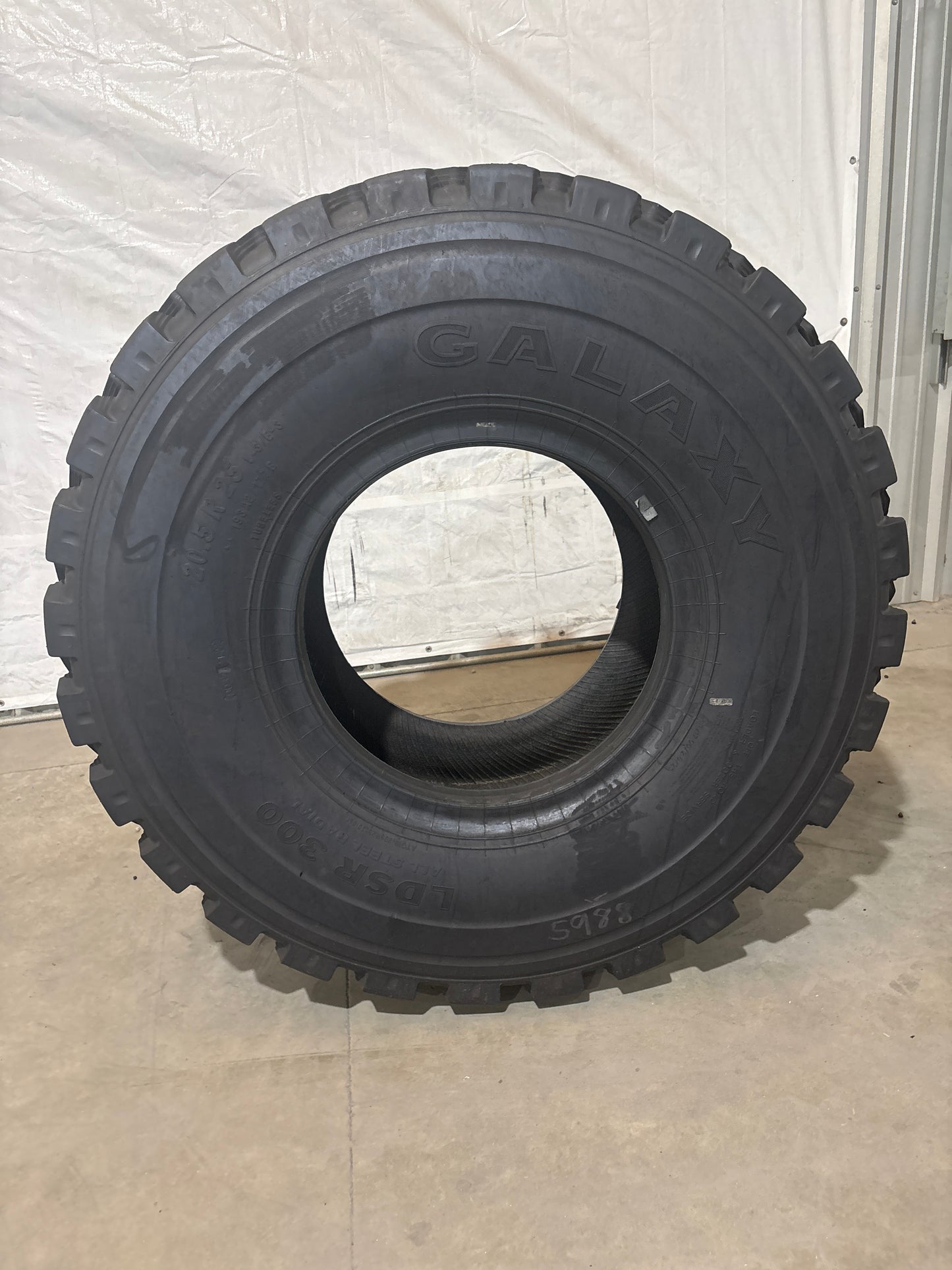 20.5R25 GALAXY LDSR 300 #5988