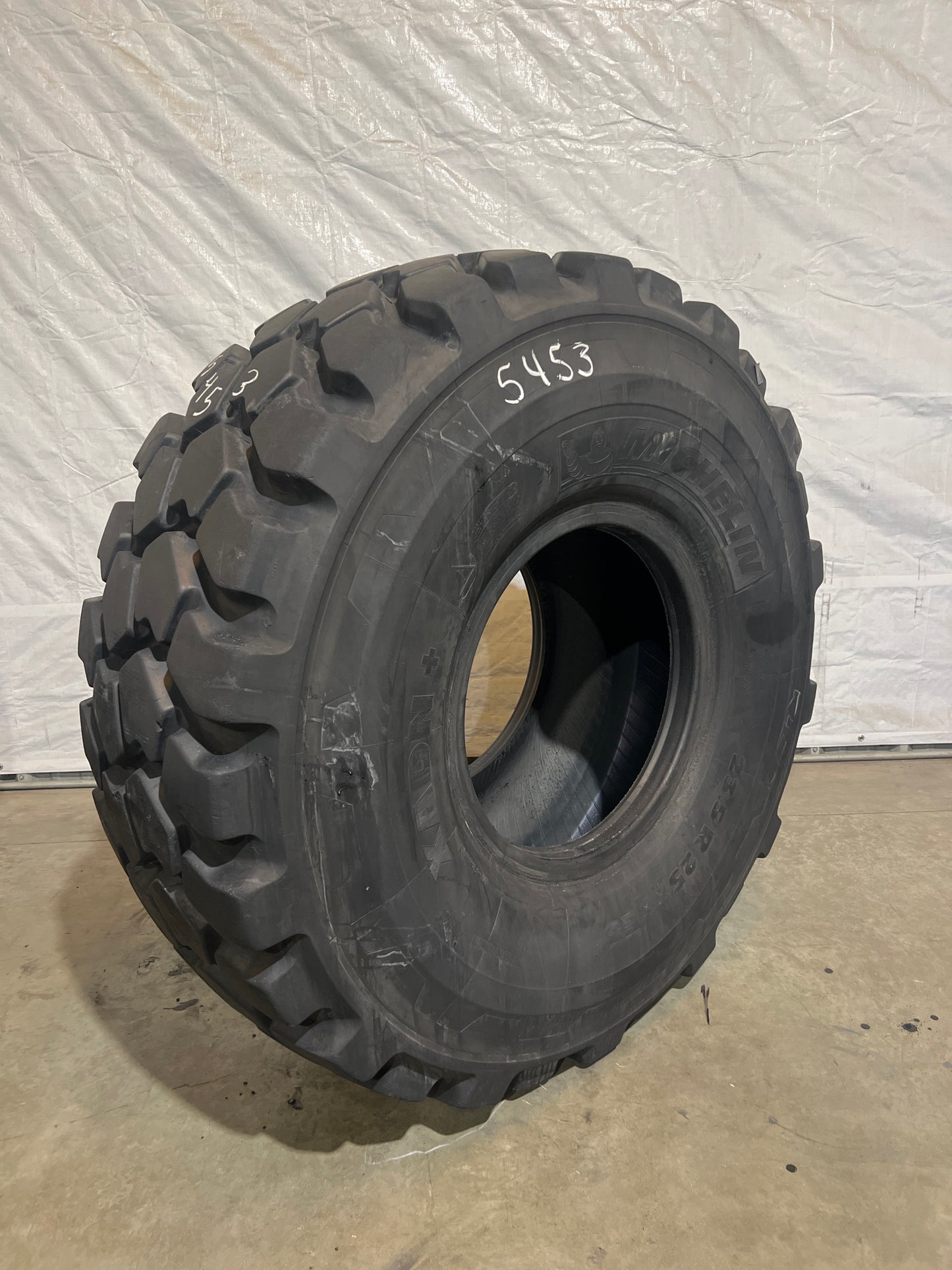 23.5R25 MICHELIN XADN+ #5453