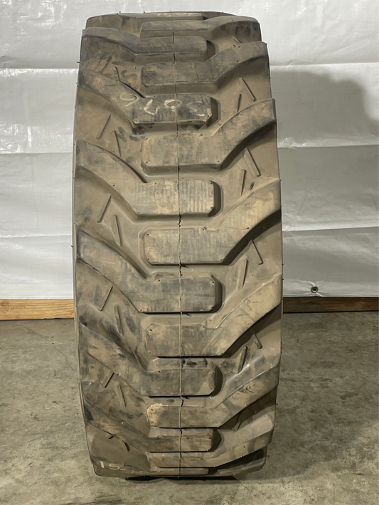 15-19.5 GALAXY INDUSTRIAL LUG R4 #3076