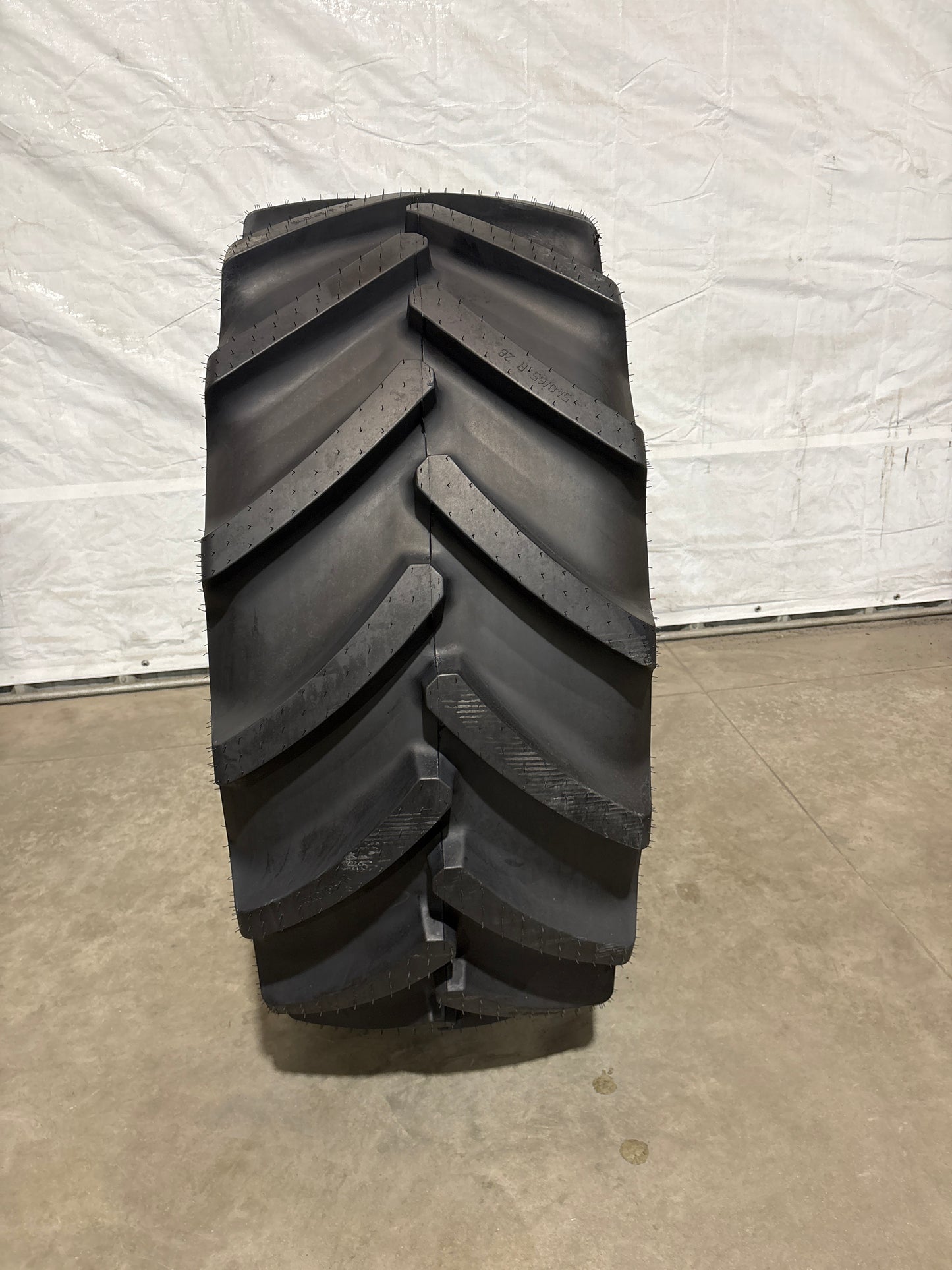 540/65R28 CONTINENTAL TRACTOR MASTER #5653
