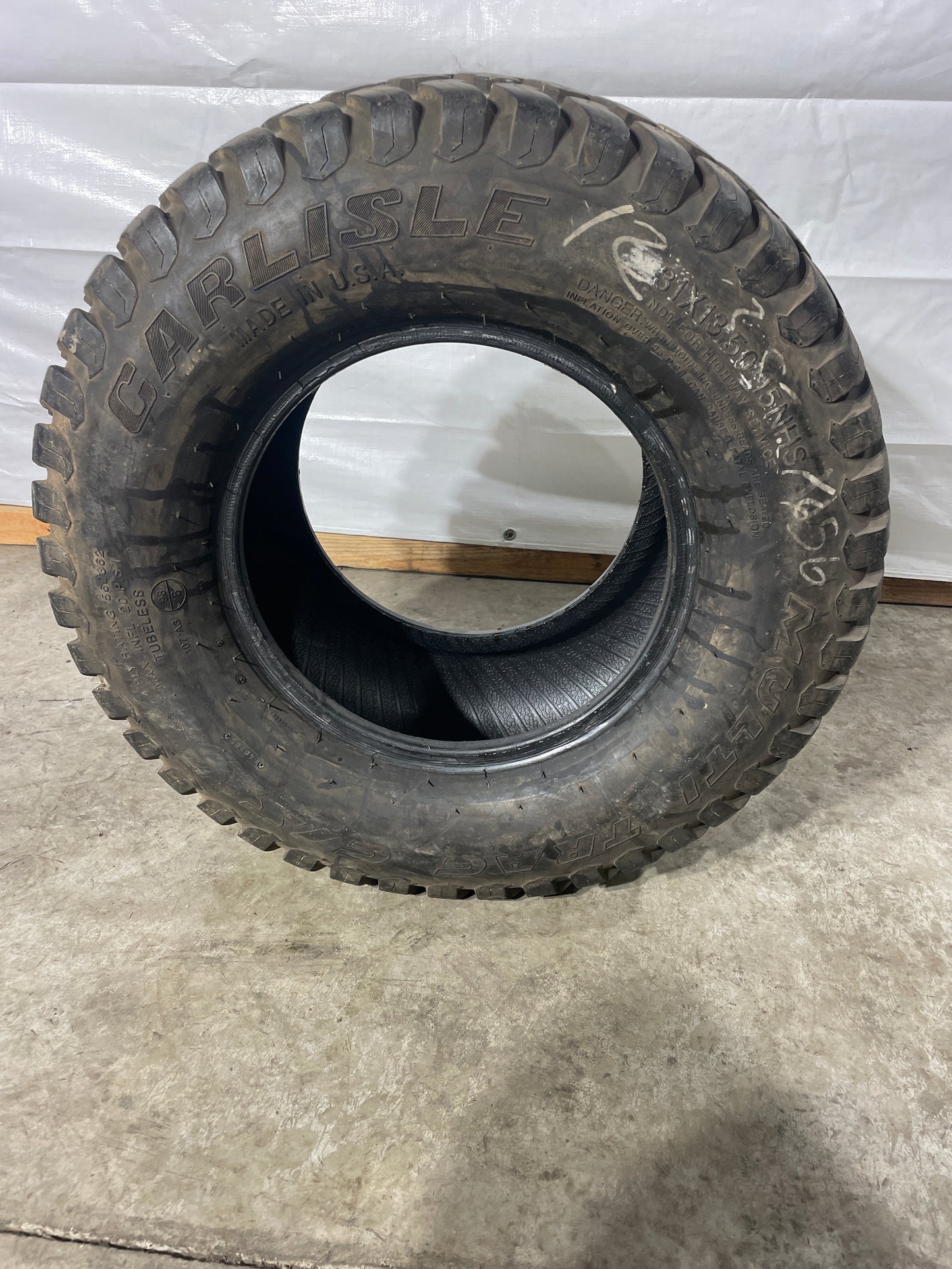 31x13.50-15 CARLISLE MULTI-TRAC C/S