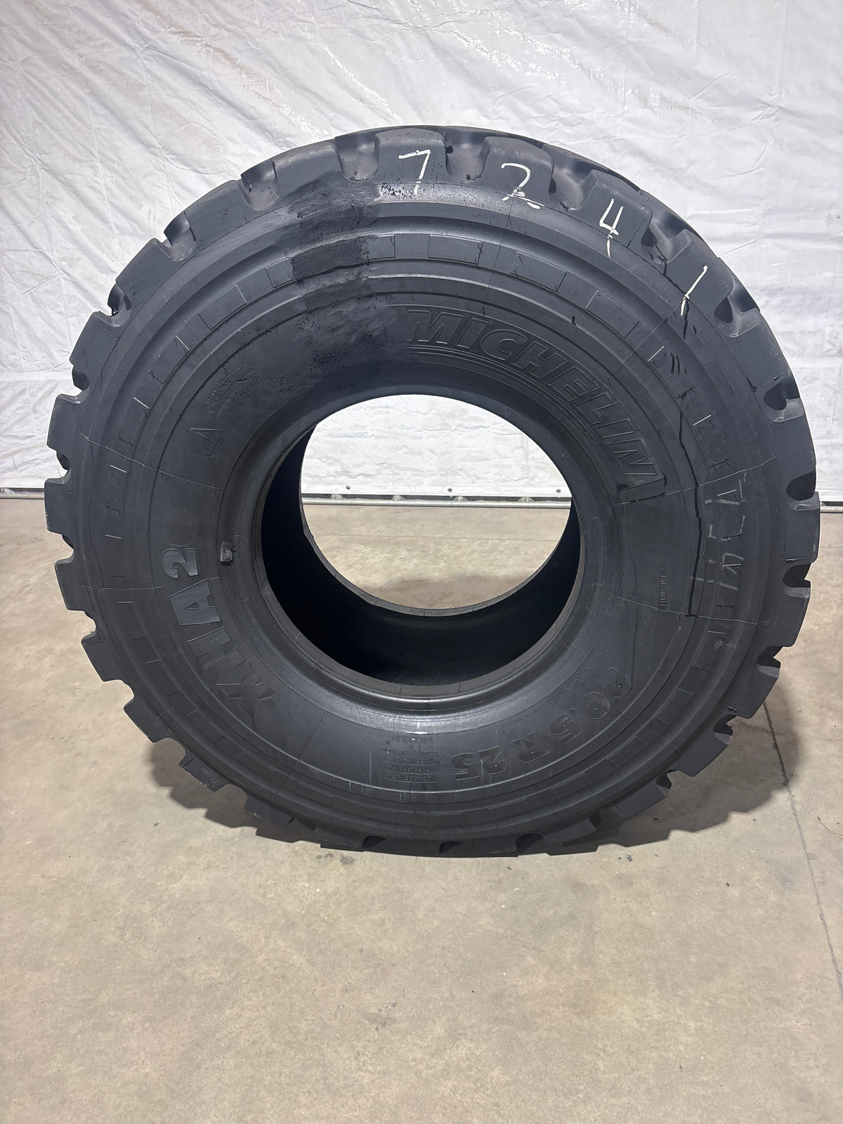 20.5R25 MICHELIN XHA2 #7241