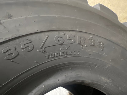 35/65R33 BRIDGESTONE V-STEEL N-LUG (VSNL)