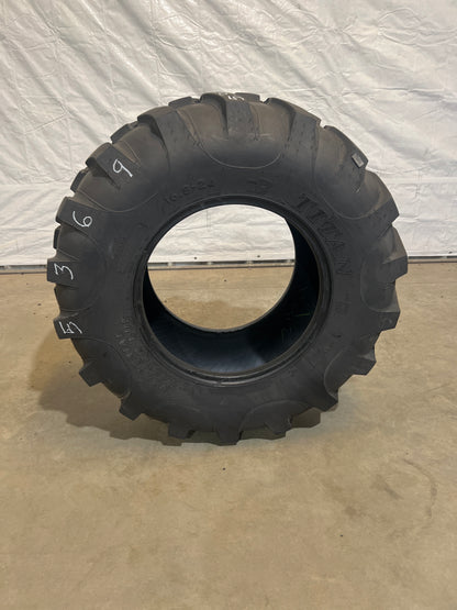 16.9-24 TITAN HI TRACTION LUG