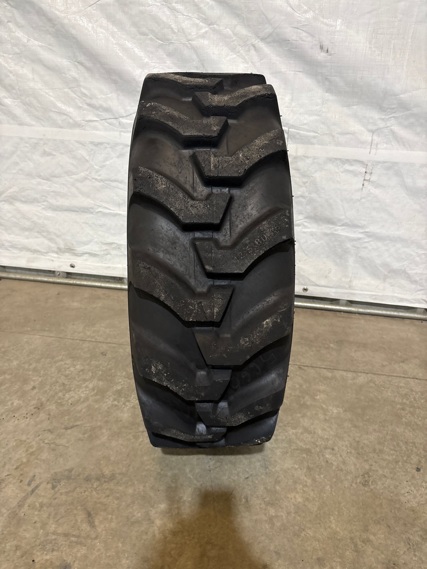 12.5/80-18 LOADMAXX R4 SERIES #5666