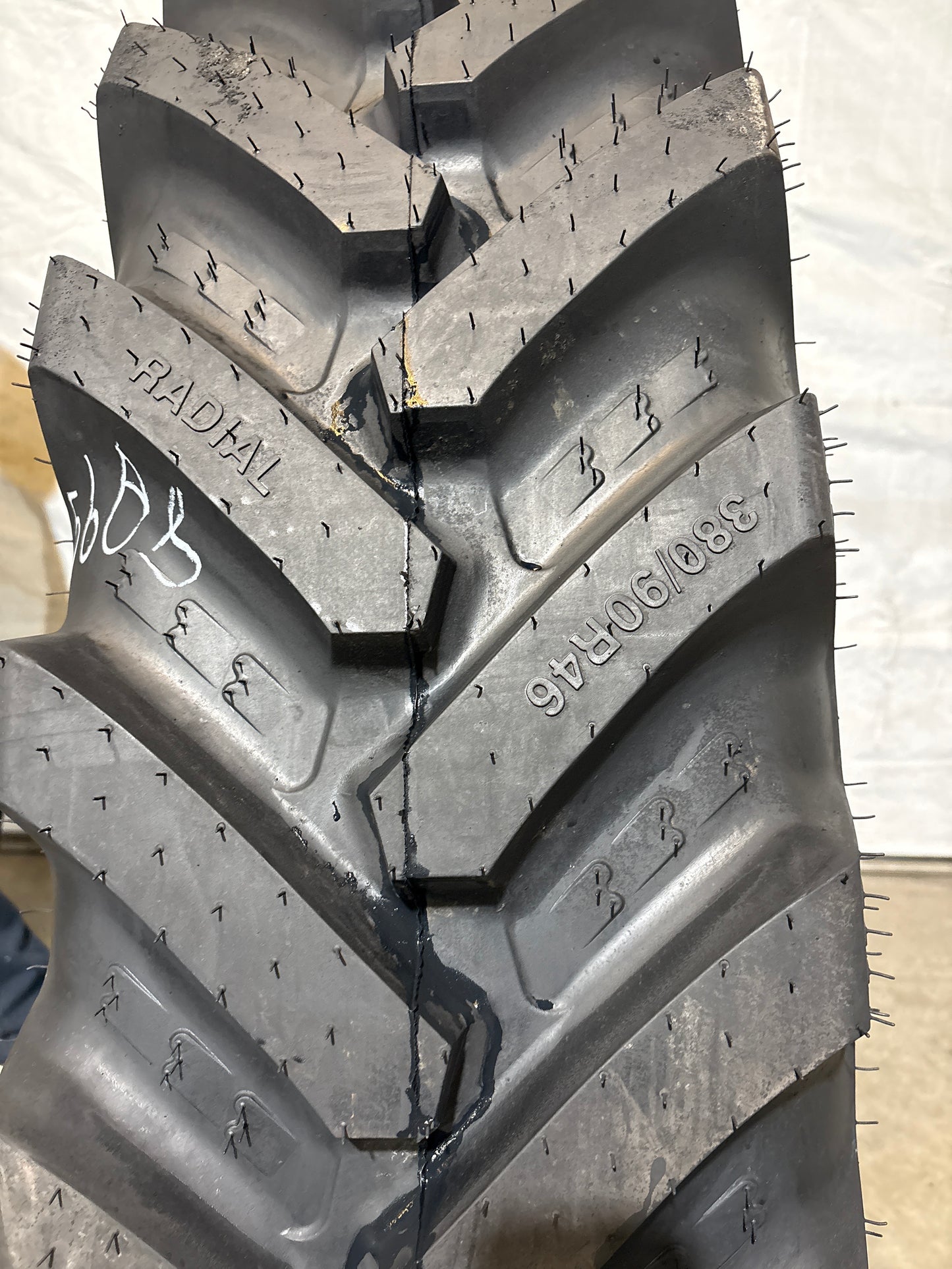 VF 380/90R46 BKT AGRIMAX SPARGO #5608