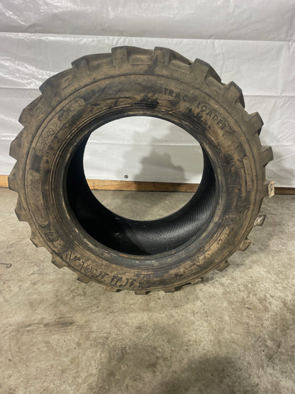 10-16.5 TITAN TRAC LOADER (260/70-16.5)