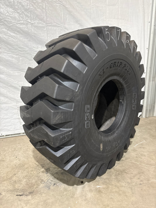 26.5-25 BKT XL-GRIP PLUS #5724