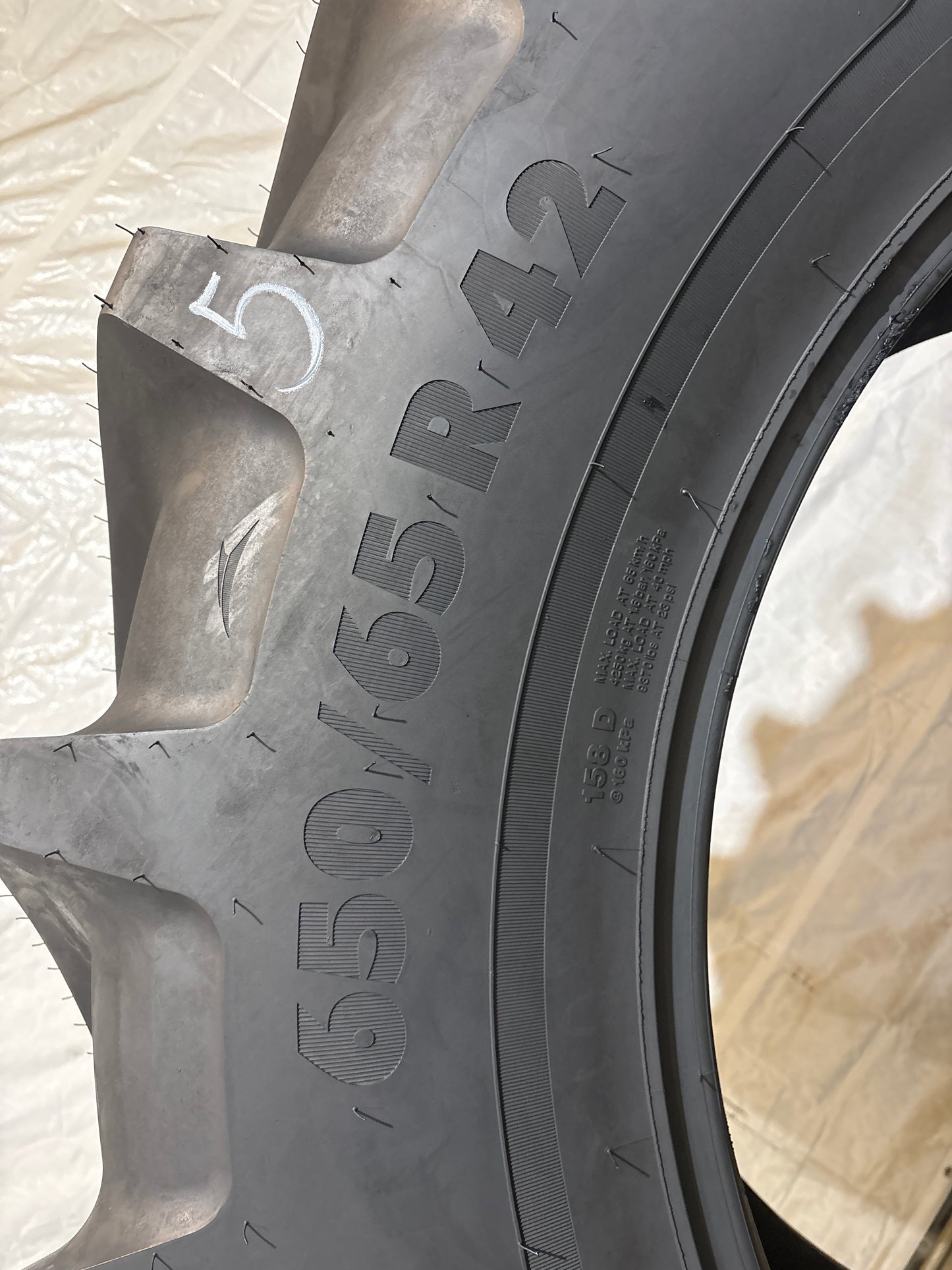 650/65R42 VREDESTEIN TRAXION 65 #5618