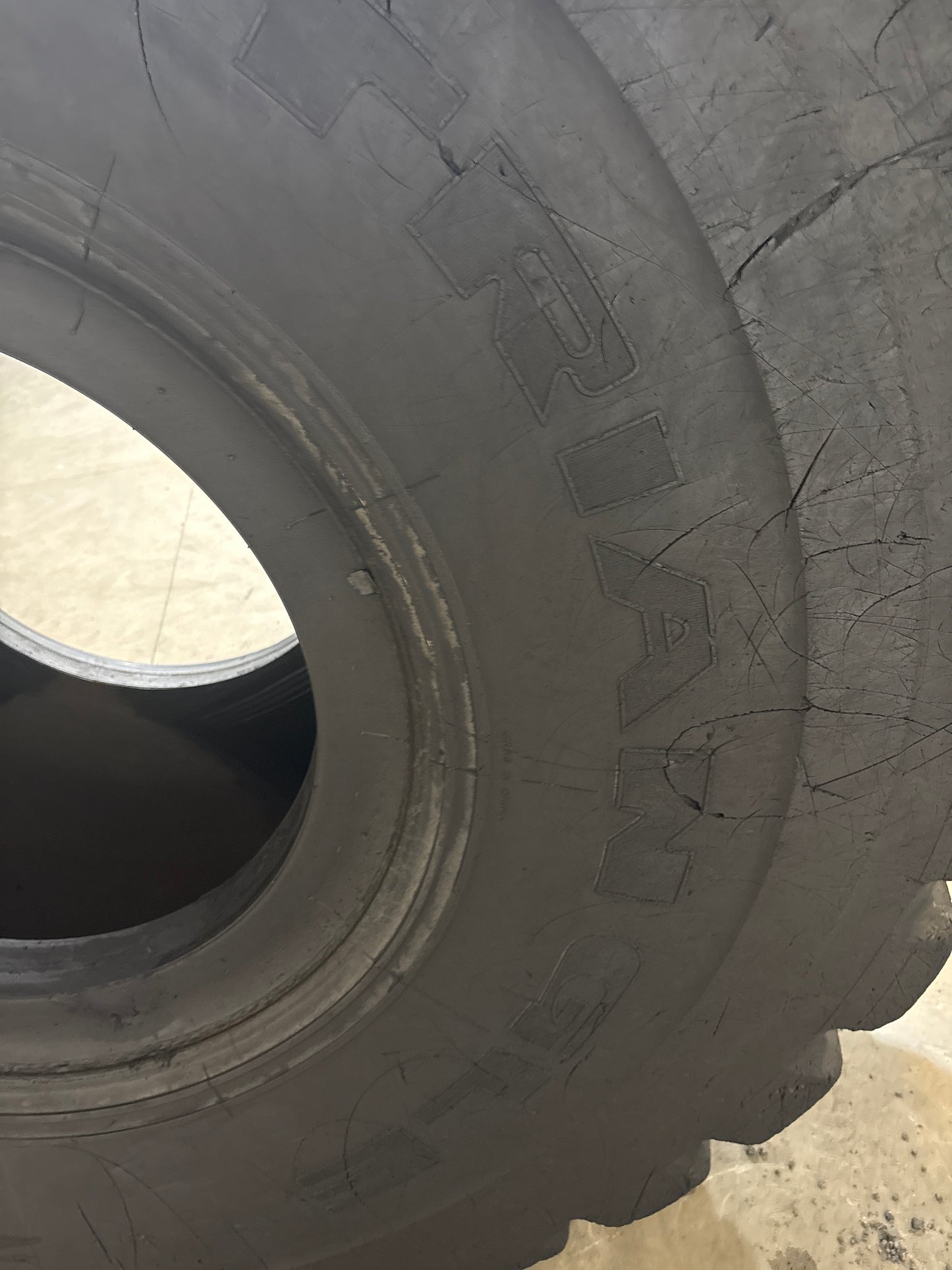 29.5R25 TRIANGLE TB 516 #7048