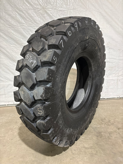 18.00R33 MAXAM MS-401 #5769