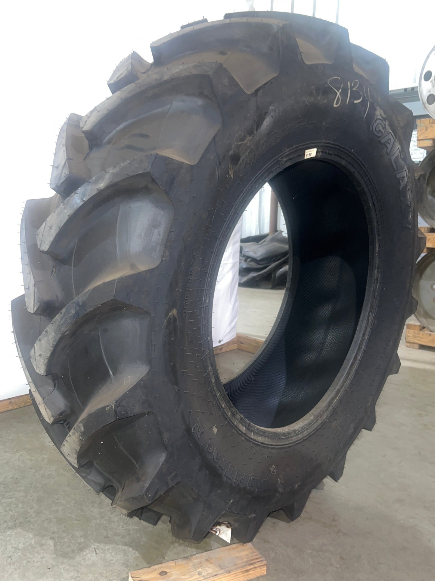 16.9-28 GALAXY AGRI TRAC II 6 PLY (16.9R28, 420/85R28)