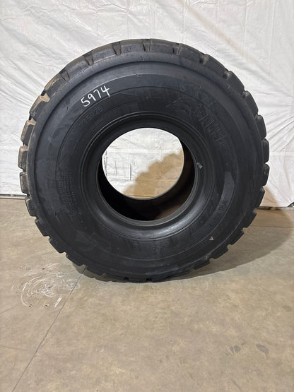 23.5R25 CAMSO WHL 553R #5974