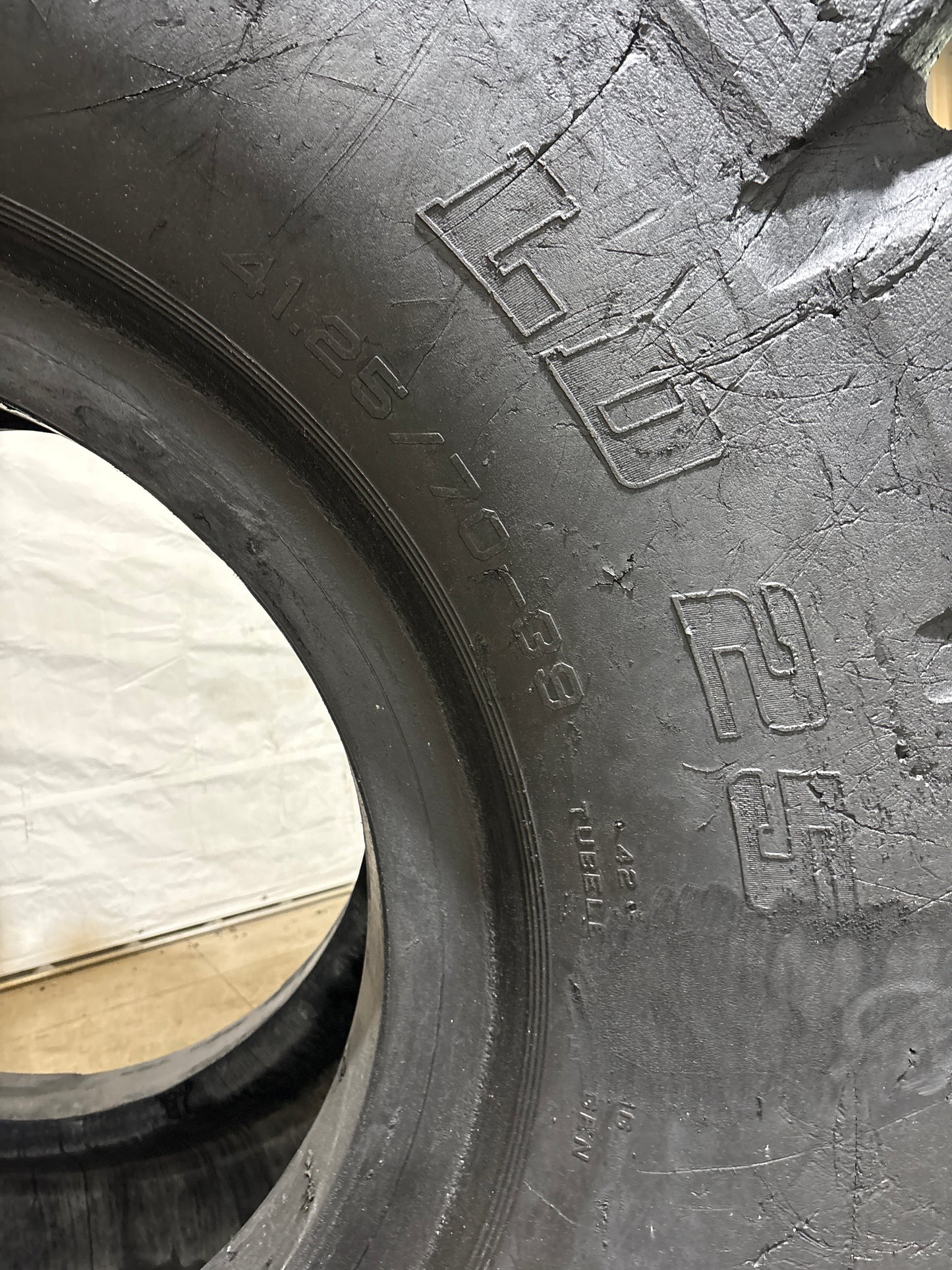 41.25/70-39 GENERAL LD250 42 PLY #5616