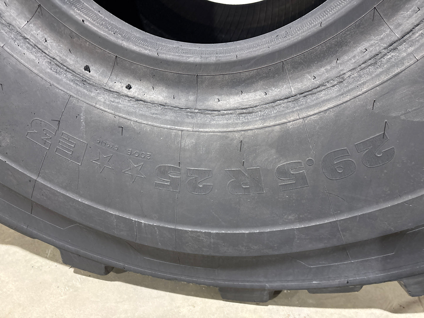 29.5R25 MICHELIN XADN+ #5743