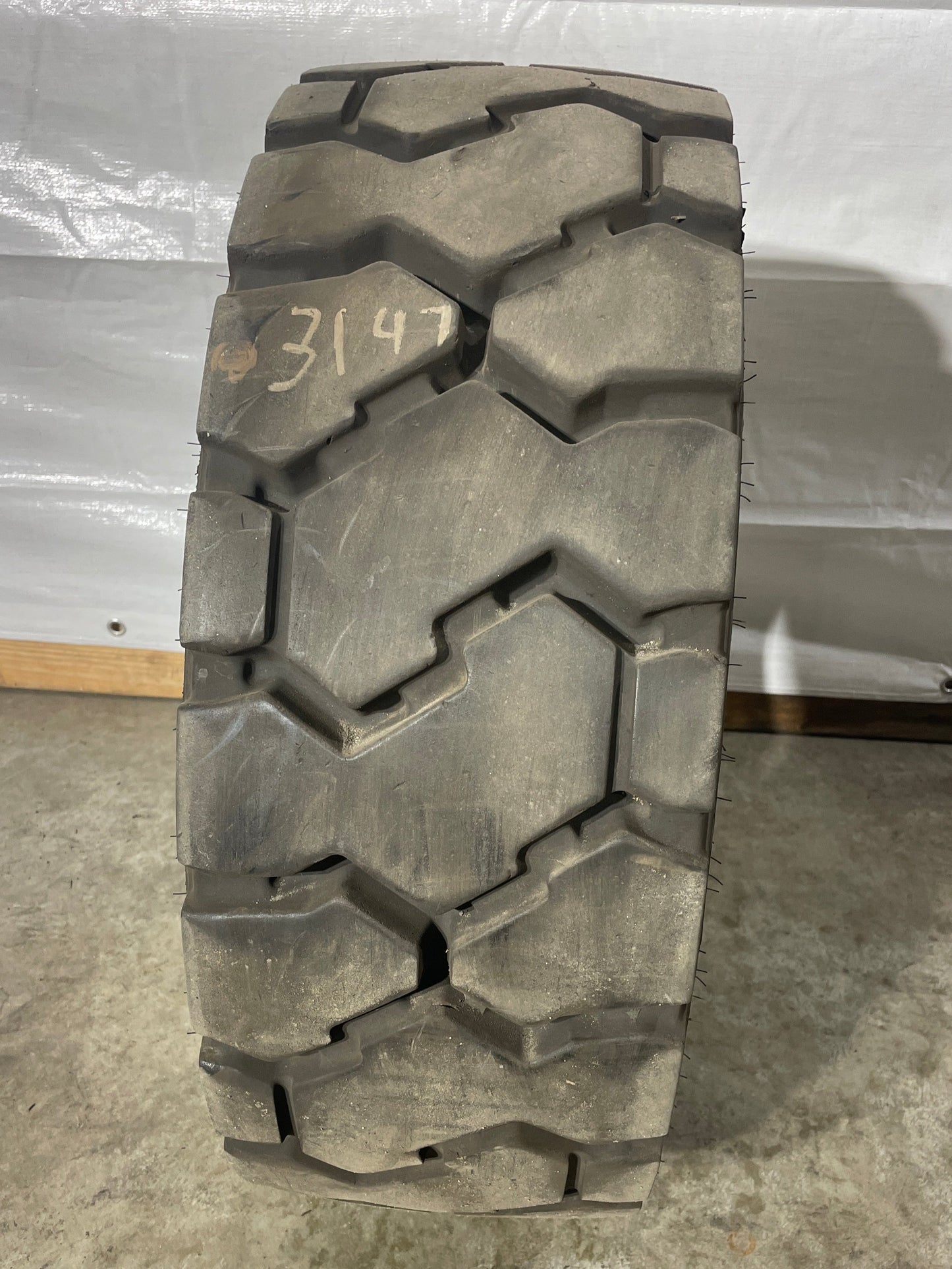 250/70R15 CONTINENTAL PERFORMANCE FORKLIFT