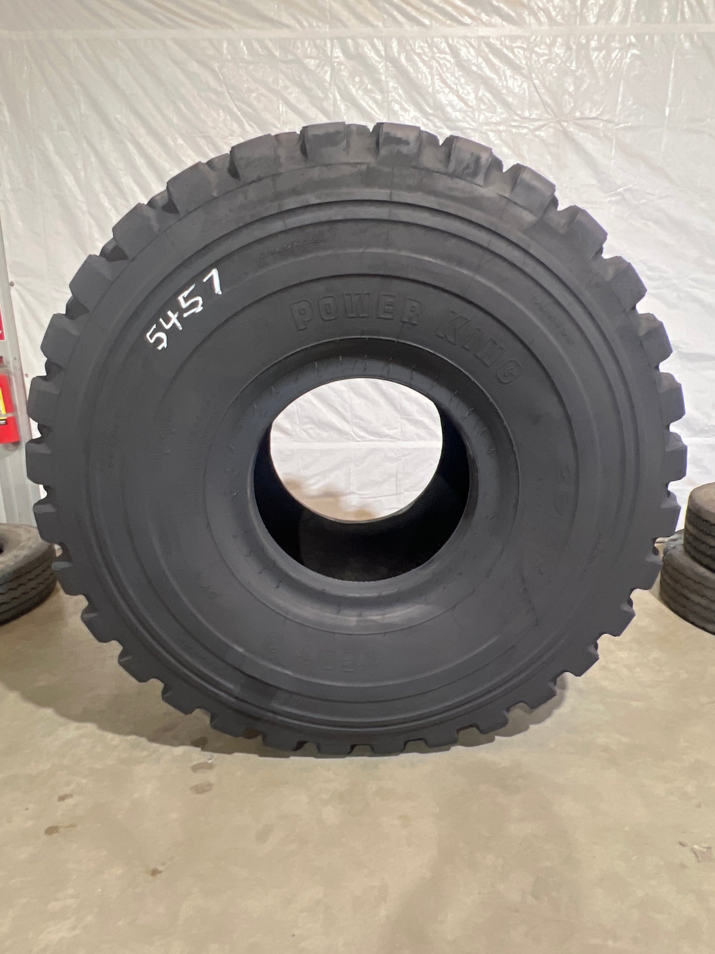 29.5R25 POWERKING XER-T3 #5457
