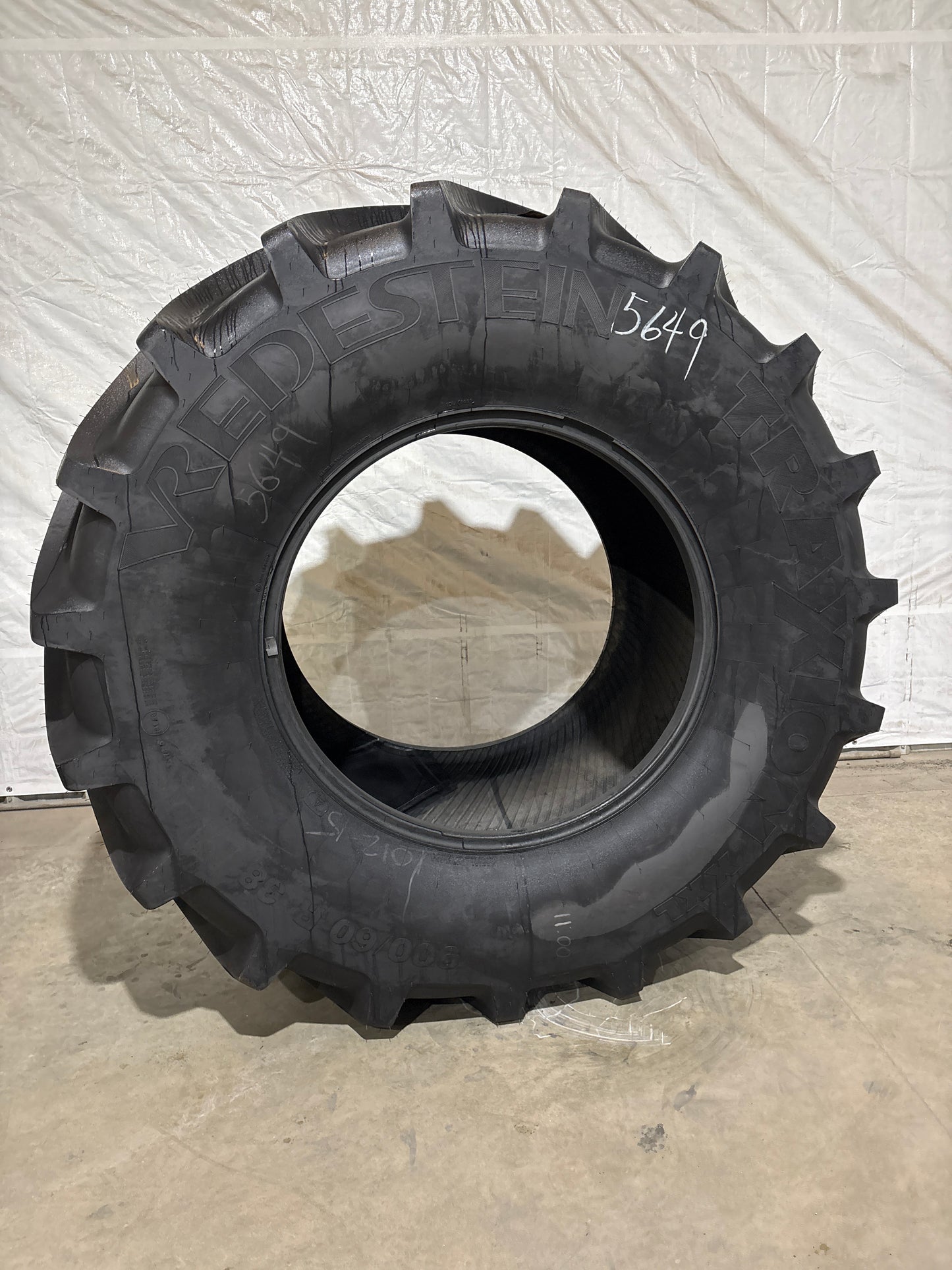 900/60R38 VREDESTEIN TRAXION XXL RADIAL TRACTOR TIRE #5649