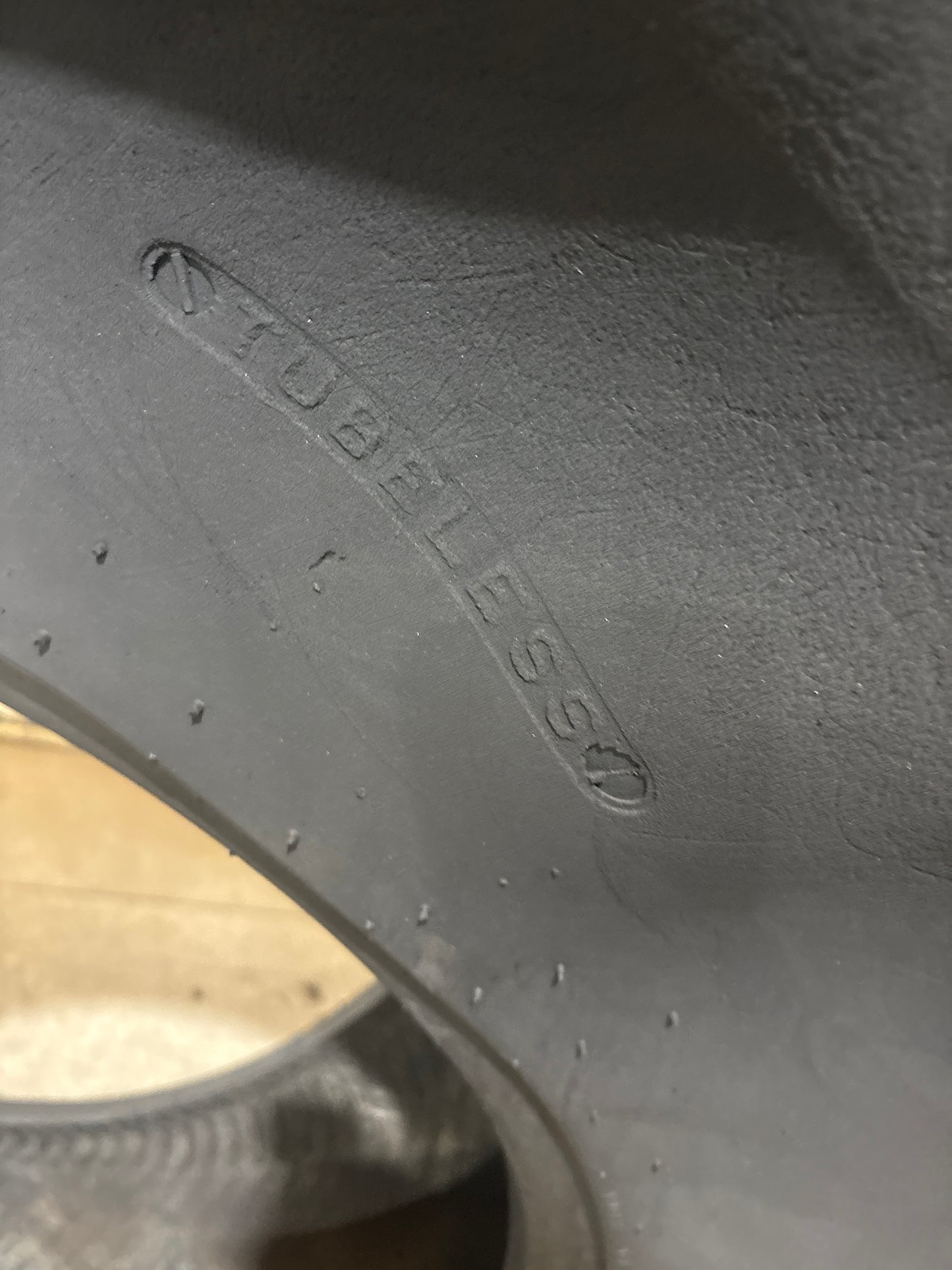 23.1-26 FIRESTONE ALL NON SKI TRACTOR TIRE R-3 #5998