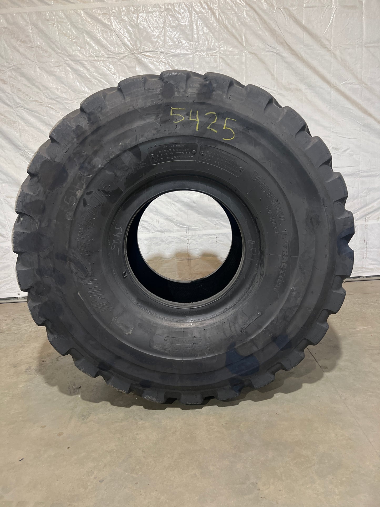29.5R25 BRIDGESTONE V-STEEL L TRACTION #5425