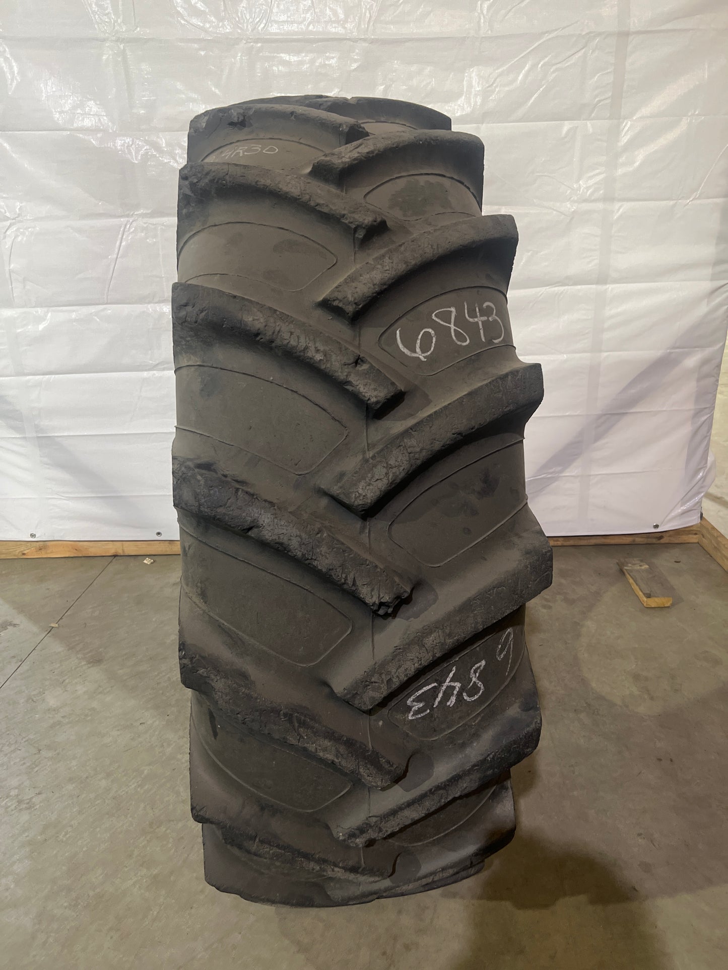 18.4R30 TITAN RADIAL HIGH POWER (18.4-30, 460/85R30)