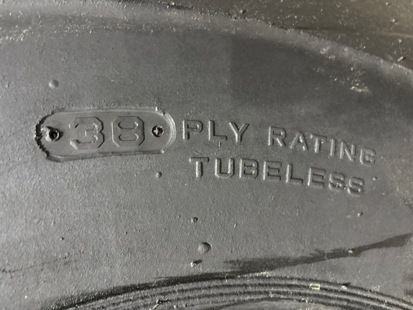 33.25-29 TITAN SL100 38 PLY #5815