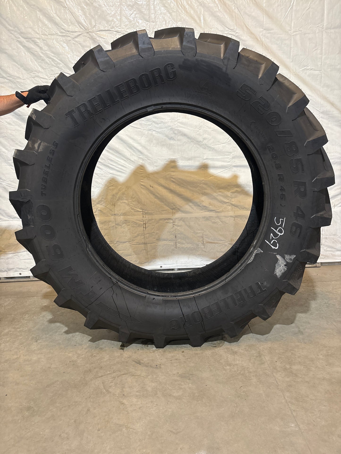 520/85R46 (20.8R46) TRELLEBORG TM 600 #5929