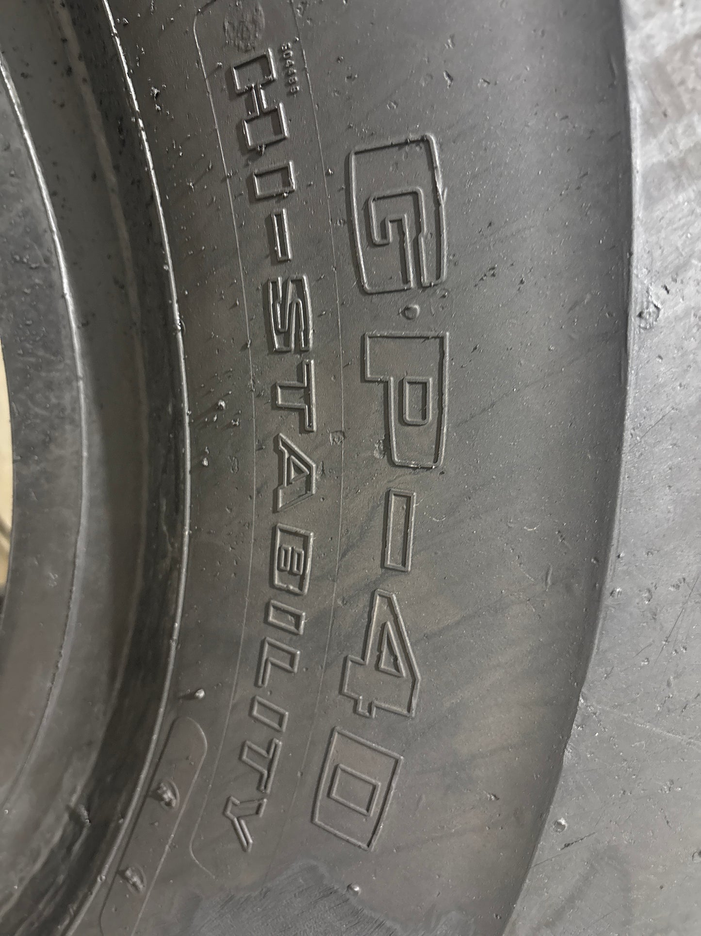 875/65R29 GOODYEAR UNI-STEEL GP-4D HI-STAB #7051